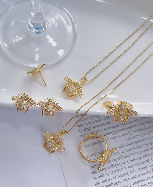 PENDIENTES BEE