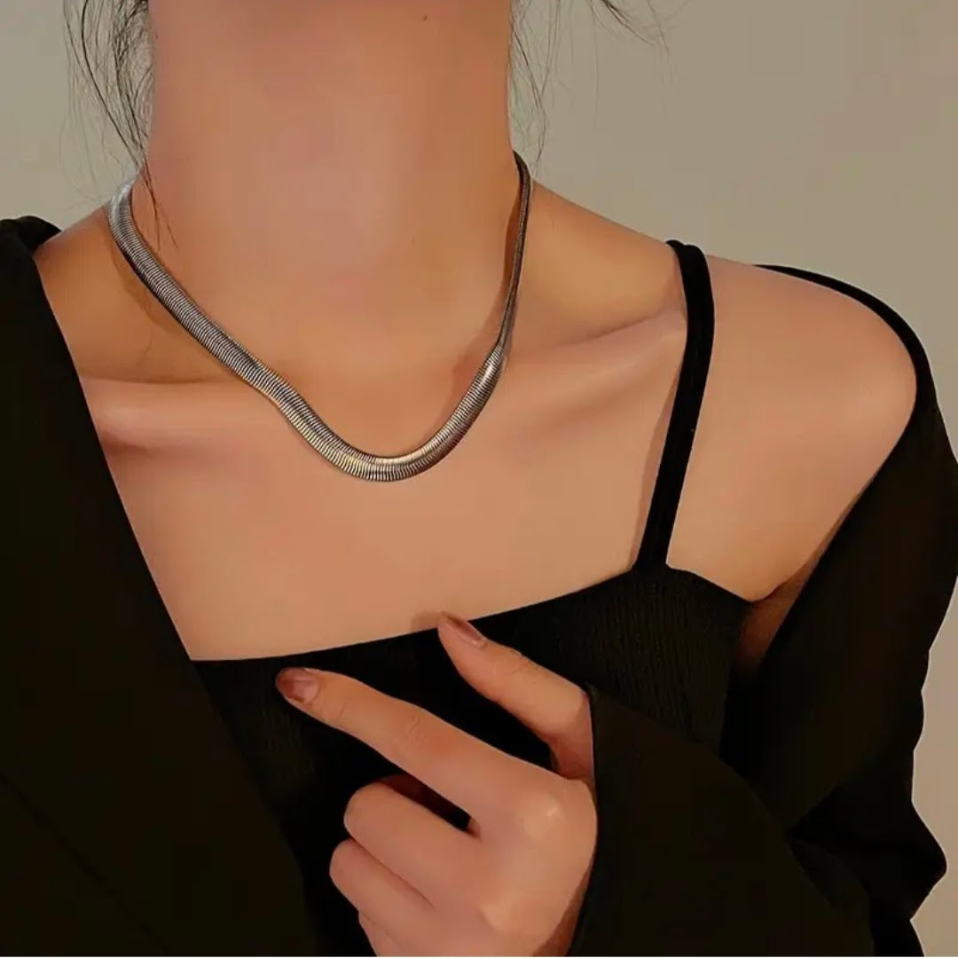 COLLAR FLUIR