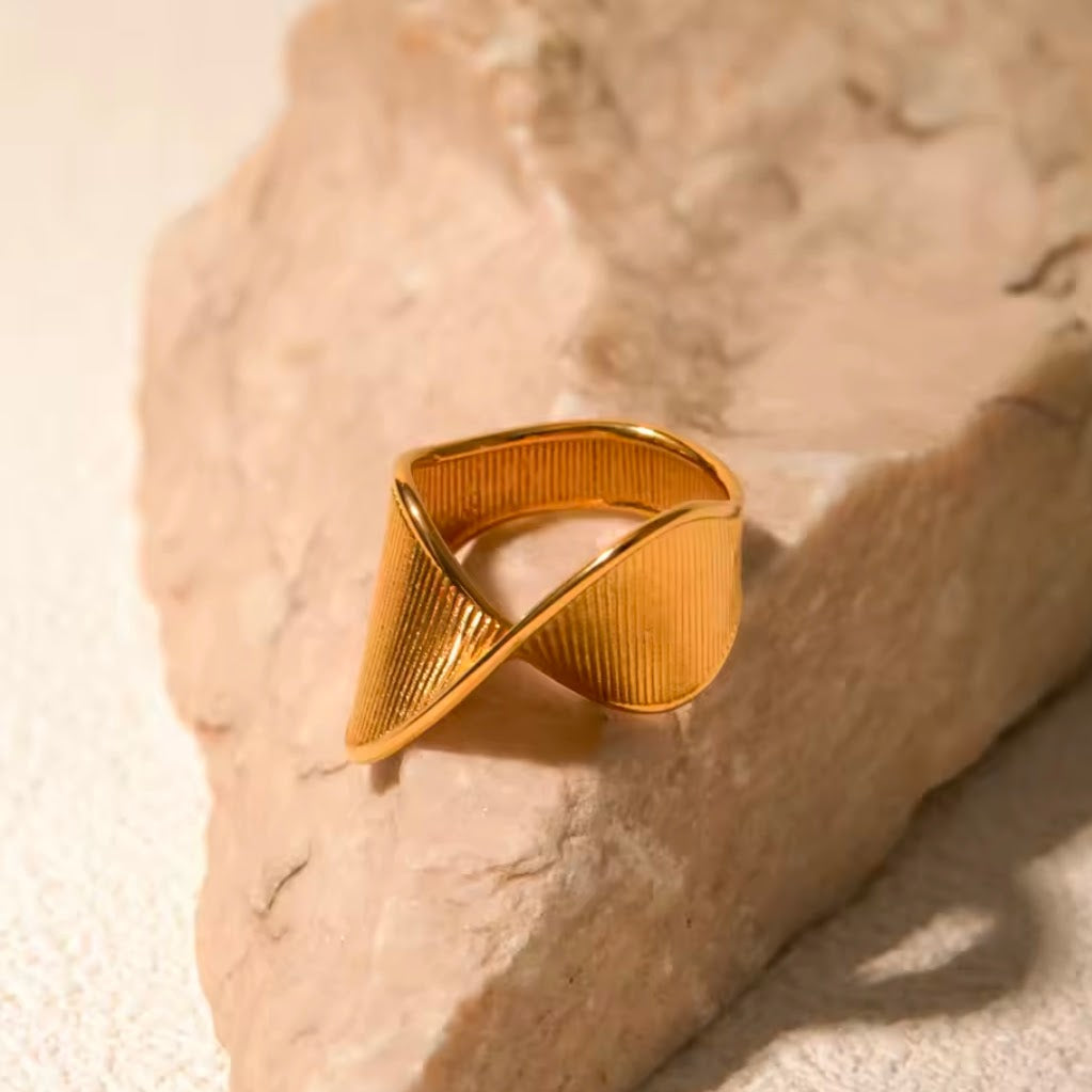 ANILLO ABANICO