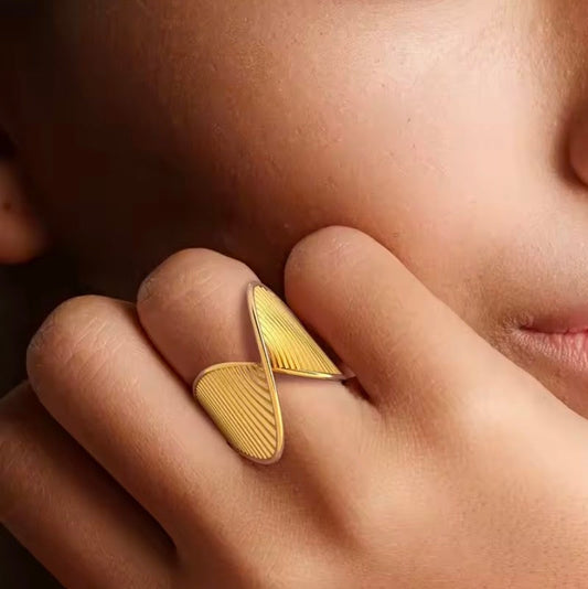ANILLO ABANICO