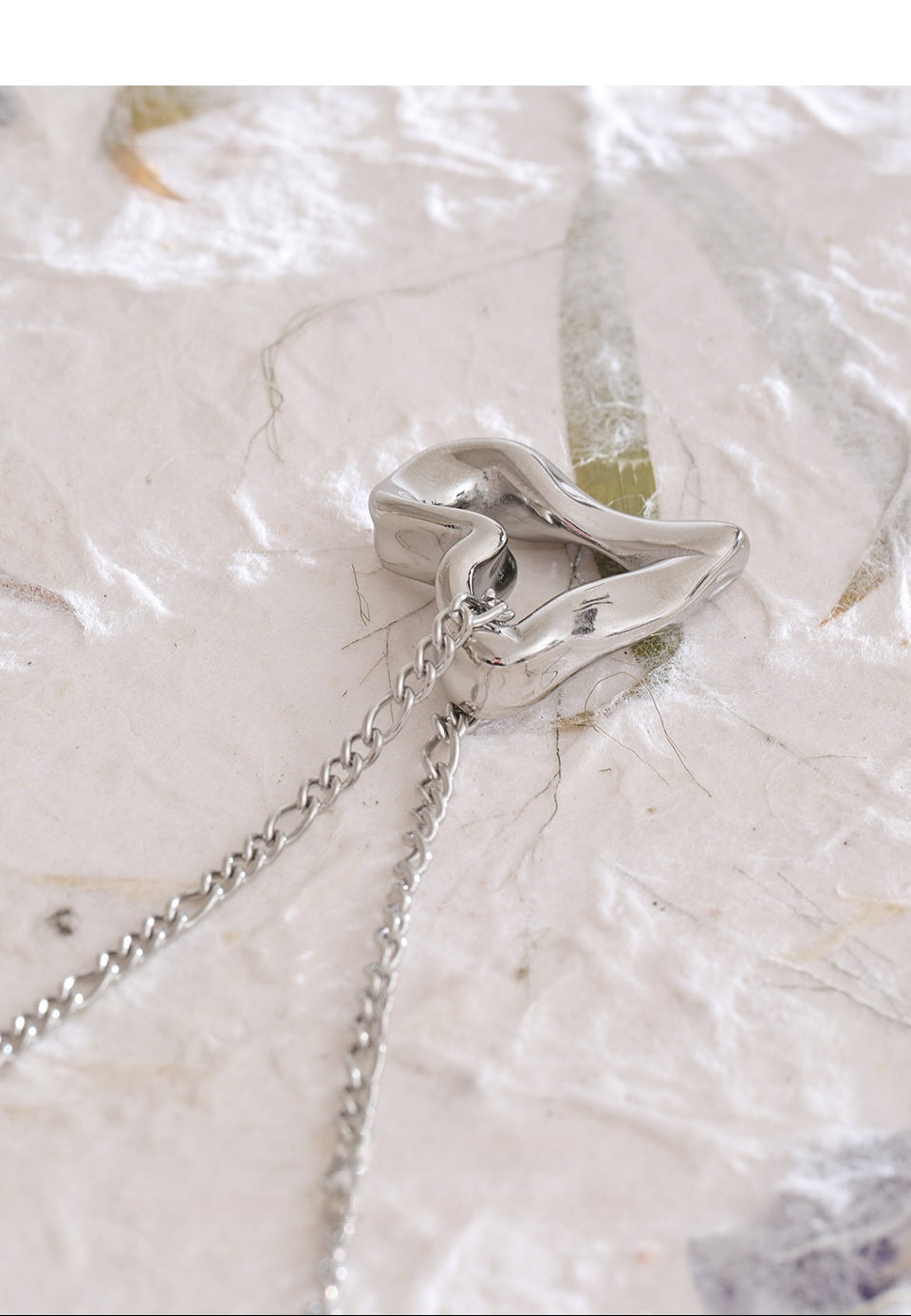 COLLAR CORA IRREGULAR